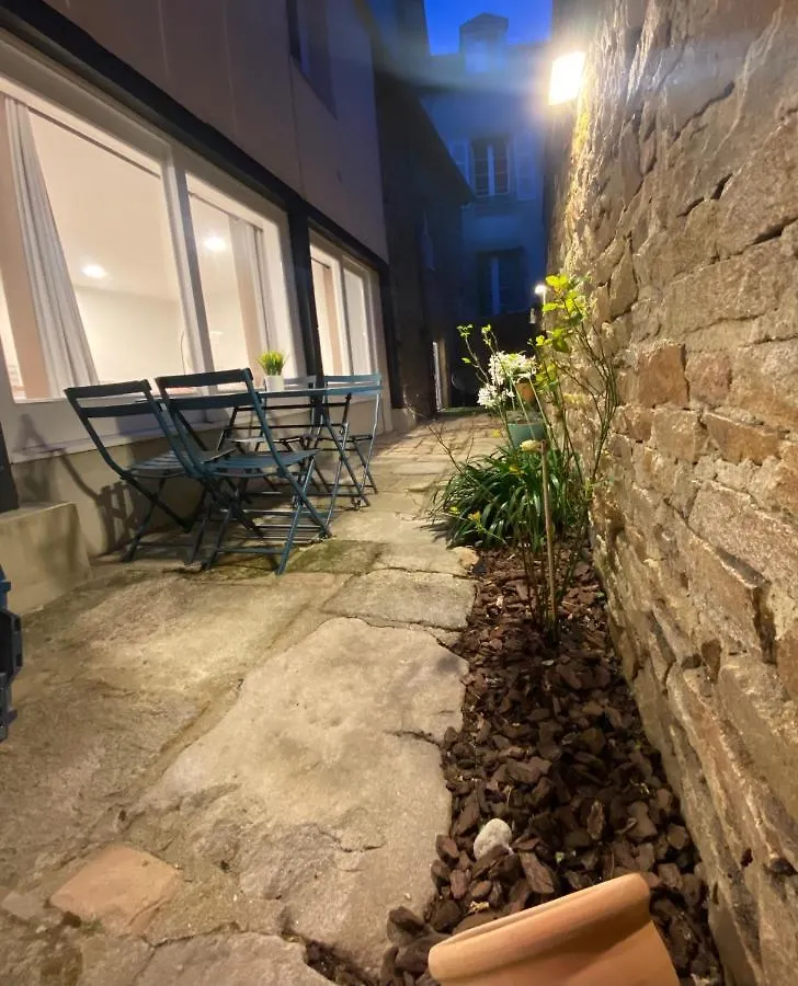 Ty Guenhael Petite Maisonnette Avec Exterieur Intra-Muros Proche Port De Vannes